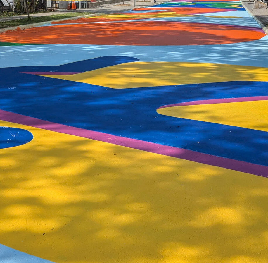 LaGuardia Street Mural